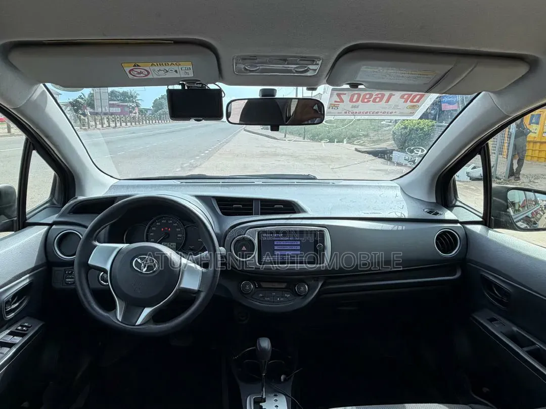 Toyota Vitz 2013 Black