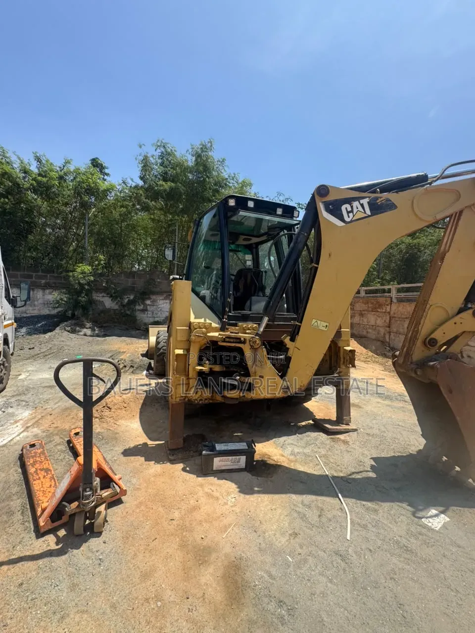 Caterpillar (CAT) Backhoe Loader