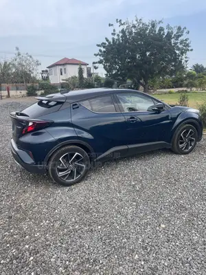 Toyota C-HR 2023 Blue