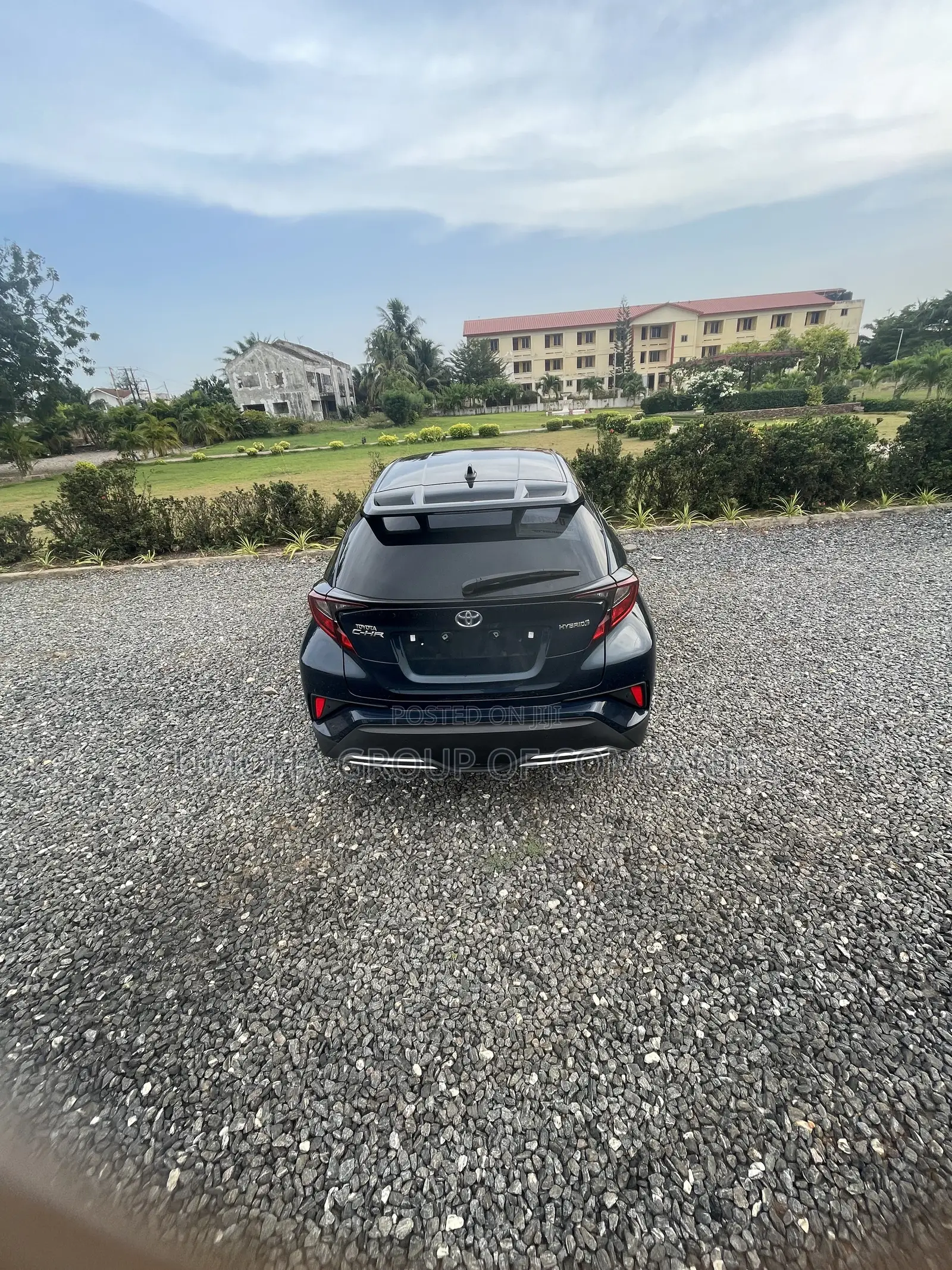 Toyota C-HR 2023 Blue