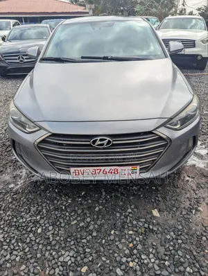 Hyundai Elantra Limited Sedan FWD (2.0L 4cyl 6A) 2017 Gray