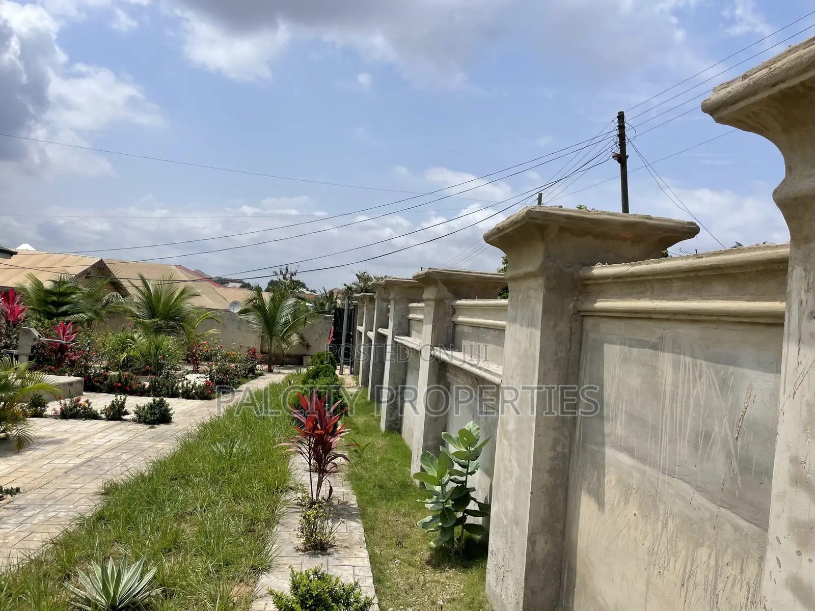 5bdrm House in Ahodwo Odaso, Kumasi Metropolitan for sale