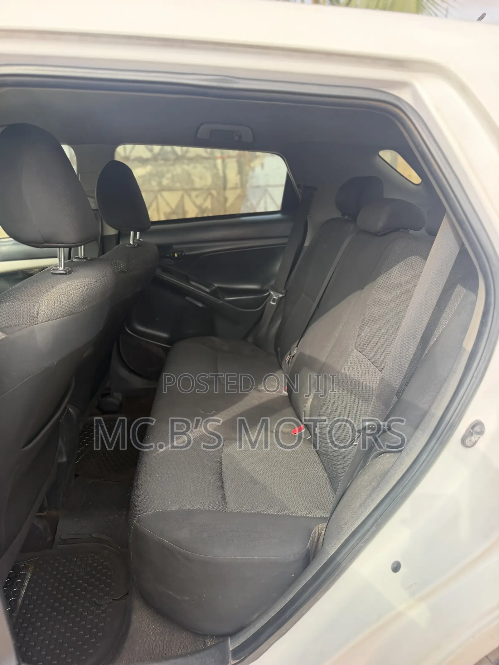 Toyota Matrix 2011 White