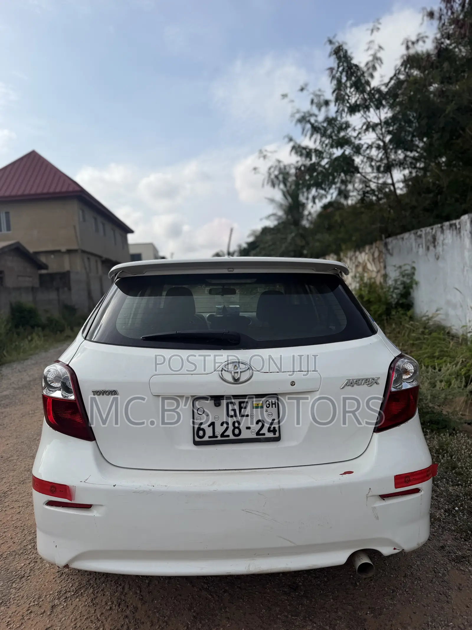 Toyota Matrix 2011 White