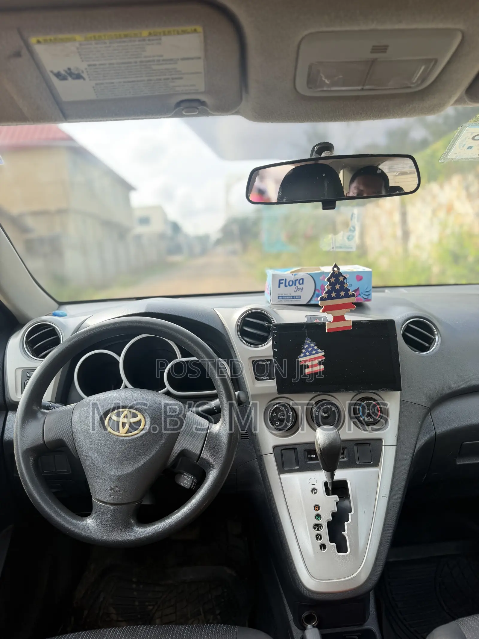 Toyota Matrix 2011 White