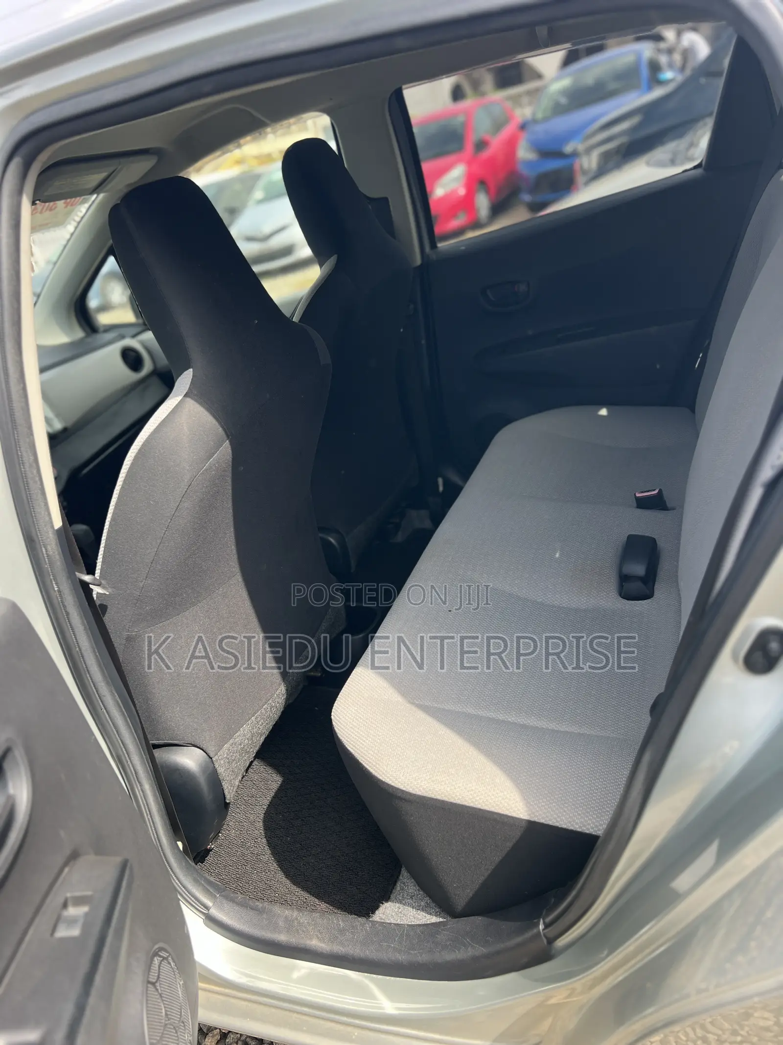 Toyota Vitz 1.3 AWD 3dr 2013 Silver