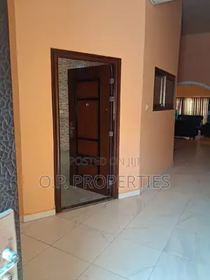 4bdrm House in Kwabenya Hills, Accra Metropolitan for sale
