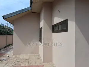 4bdrm House in Kwabenya Hills, Accra Metropolitan for sale