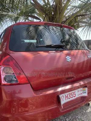 Suzuki Swift 2012 Red