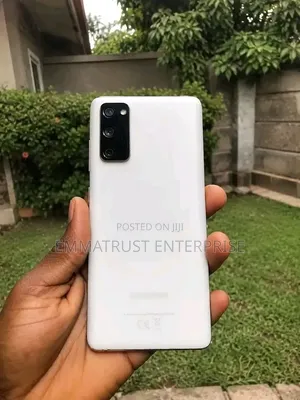 New Samsung Galaxy S20 FE 128 GB Silver