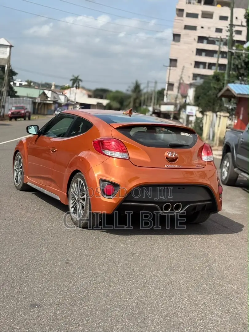Hyundai Veloster 2015 Orange