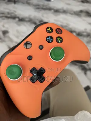 PC/ Xbox One S Controller