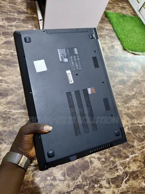 Laptop Lenovo V110 4GB Intel Core i5 SSD 128GB