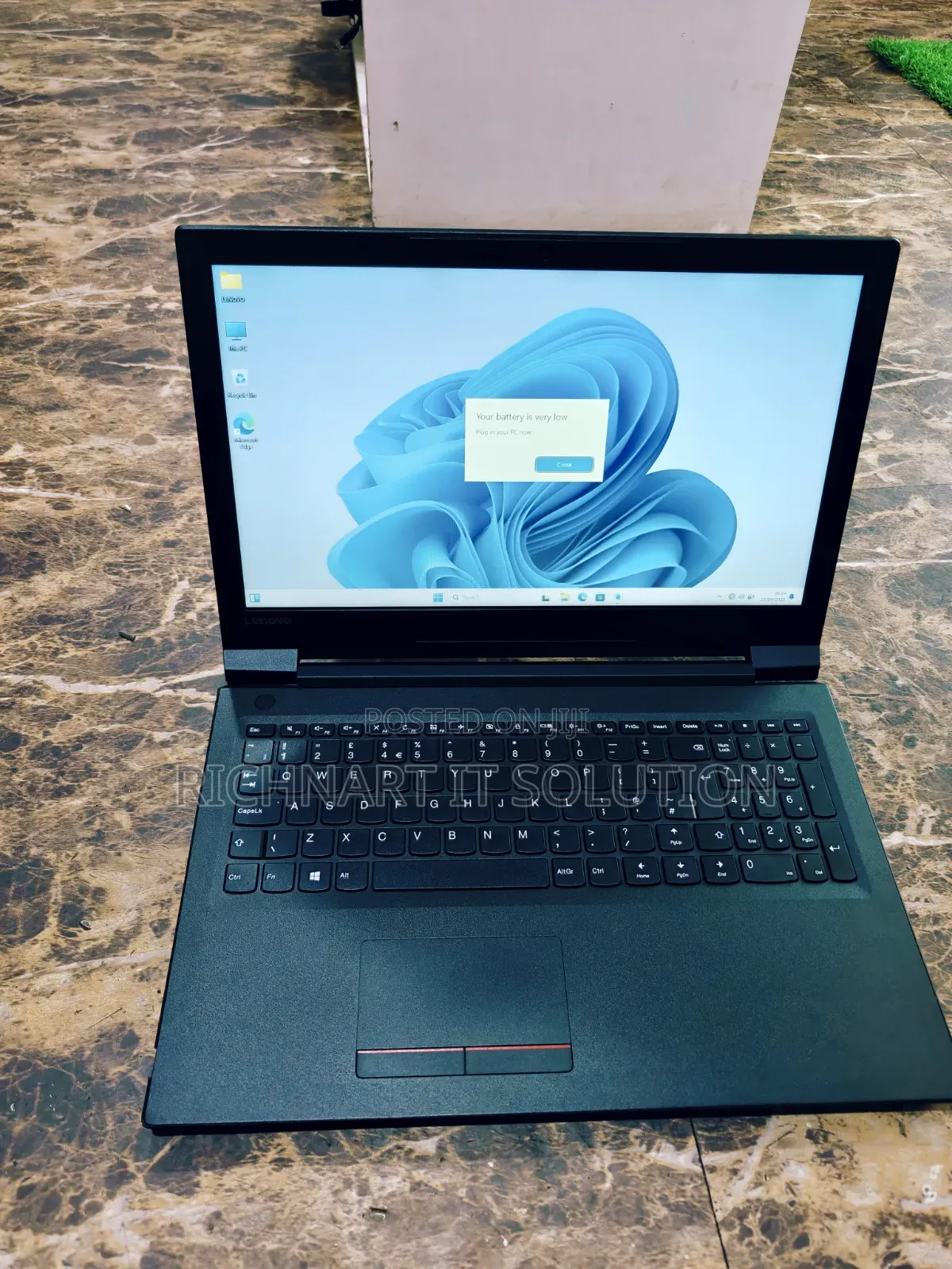 Laptop Lenovo V110 4GB Intel Core i5 SSD 128GB