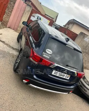 Mitsubishi Outlanderfor Rent