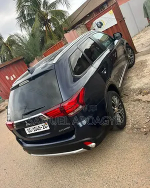 Mitsubishi Outlanderfor Rent