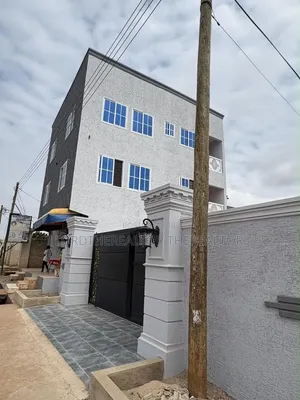 3bdrm Apartment in Last Stop for rent