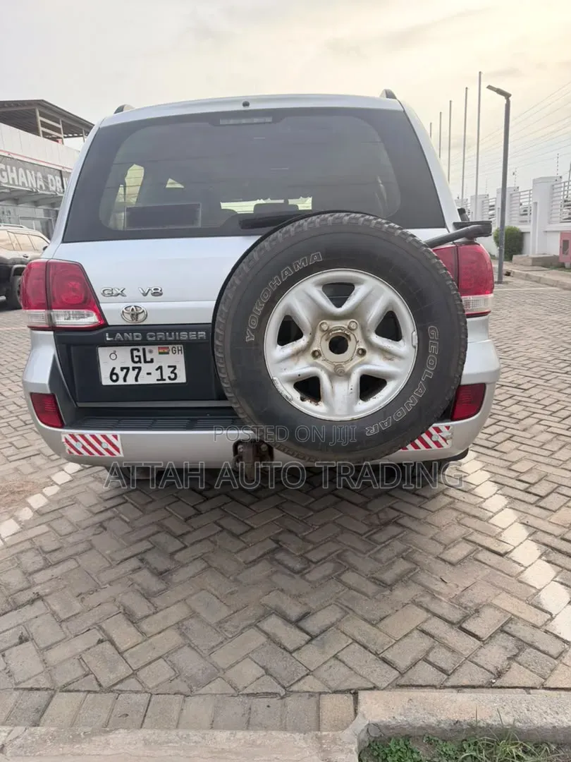 Toyota Land Cruiser 2013 Silver