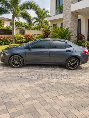 Toyota Corolla S 4dr Sedan (1.8L 4cyl CVT) 2016 Gray