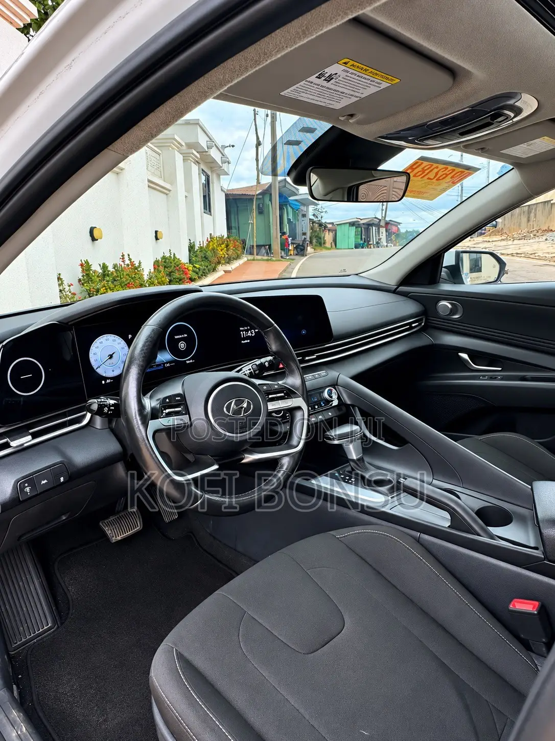 Hyundai Elantra Limited 2023 White