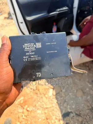 2016,2017,2018,2019 Toyota Tacoma Smart Key Computer Assembly.