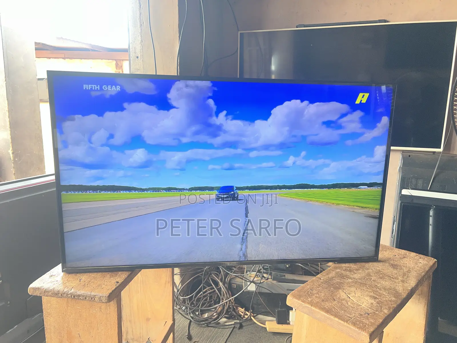2025 LG 4k Uhd Led TV (43)