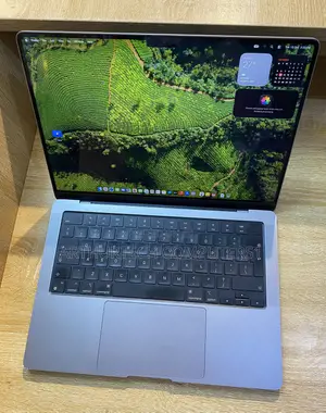 Laptop Apple MacBook Pro 2021 M1 16GB Apple M1 Pro SSD 512GB