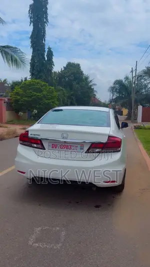 Honda Civic EX-L 4dr Sedan (1.8L 4cyl CVT) 2015 White