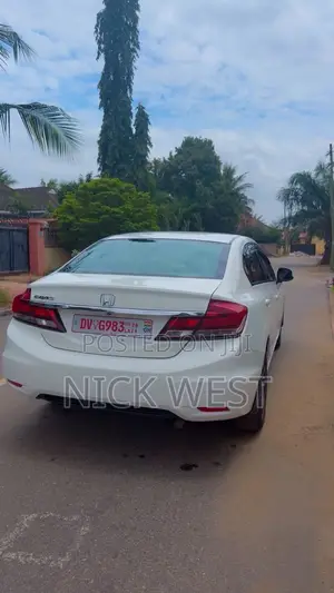 Honda Civic EX-L 4dr Sedan (1.8L 4cyl CVT) 2015 White