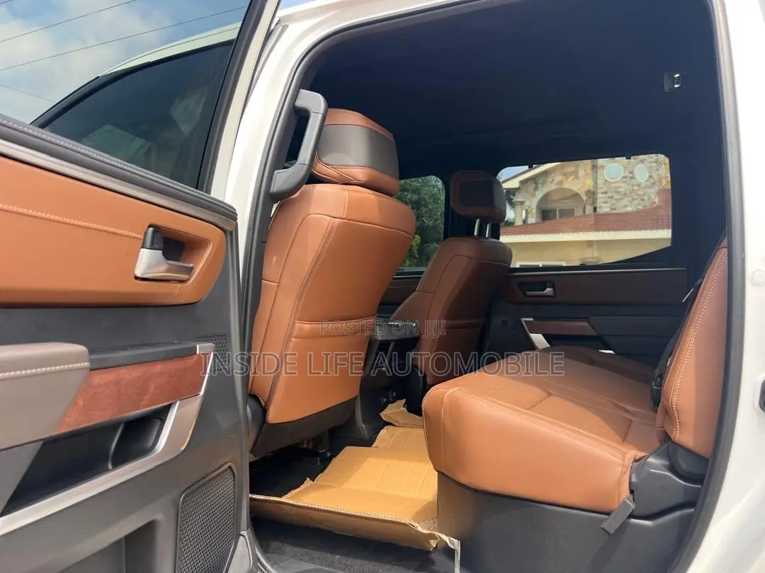Toyota Tundra 1794 Edition CrewMax 4WD SB w/5.5' Bed 2025 White