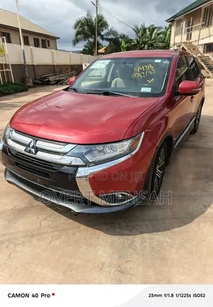 Mitsubishi Outlander 2016