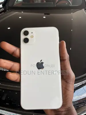 Apple iPhone 11 64 GB White