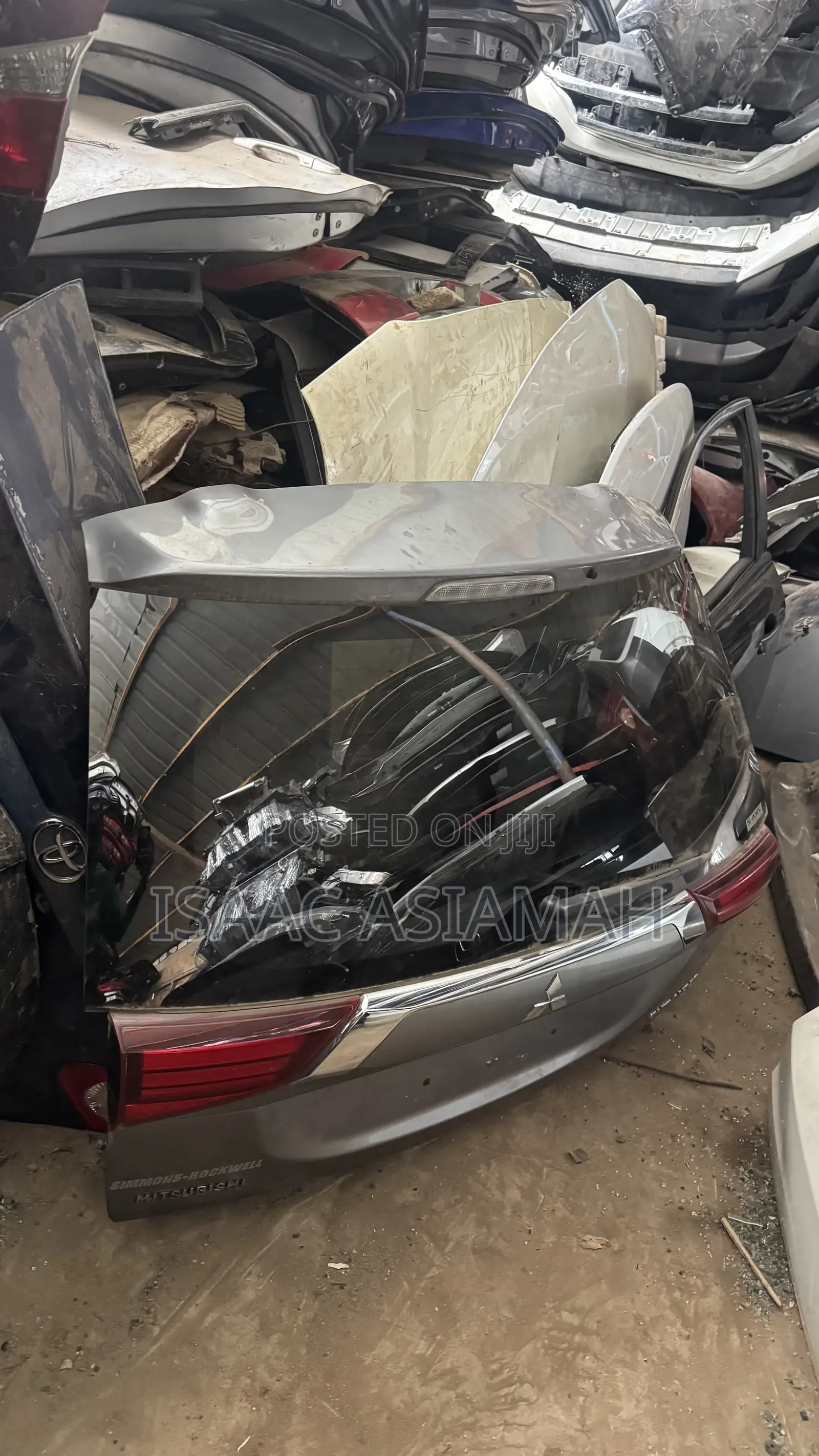 Mitsubishi Outlander 2016,2017,2018,2019,2020 Boot /Tailgate Complete