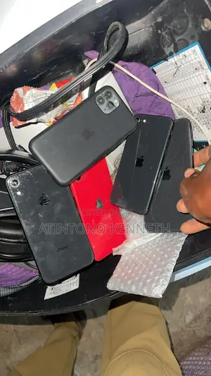 Apple iPhone 11 256 GB Red