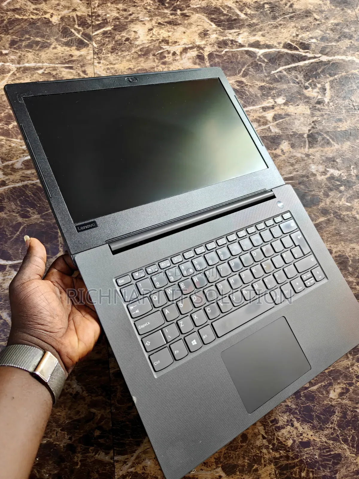 Laptop Lenovo V130-15IKB 8GB Intel Core i5 SSD 256GB