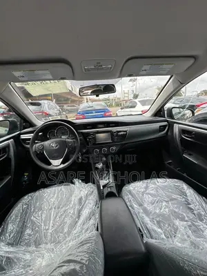 Toyota Corolla 2016 Black