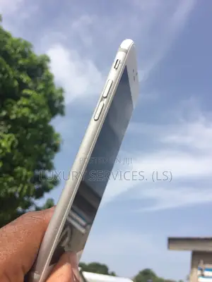 Apple iPhone 6 32 GB White