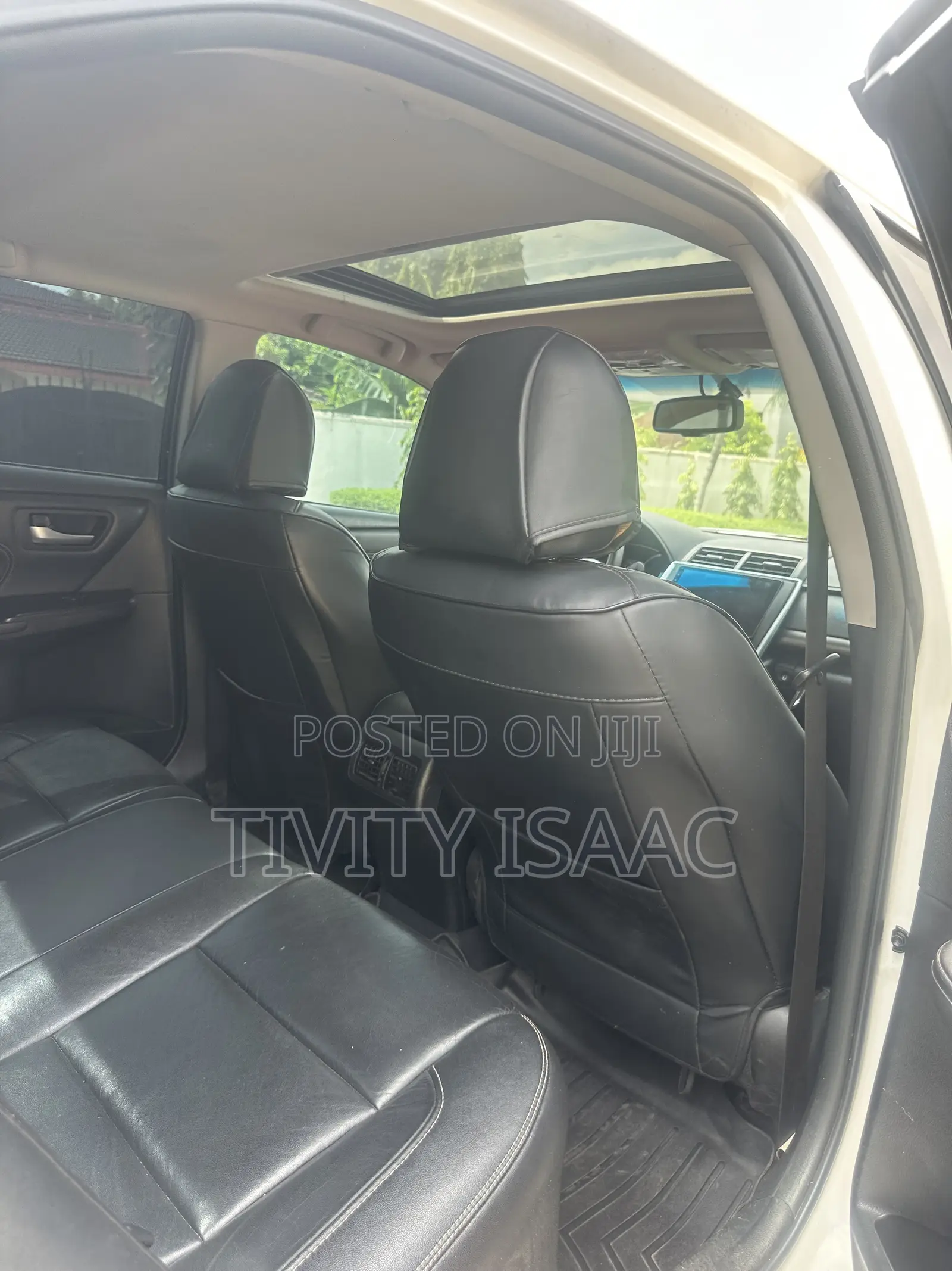 Toyota Camry XLE 4dr Sedan (2.5L 4cyl 6A) 2016 White