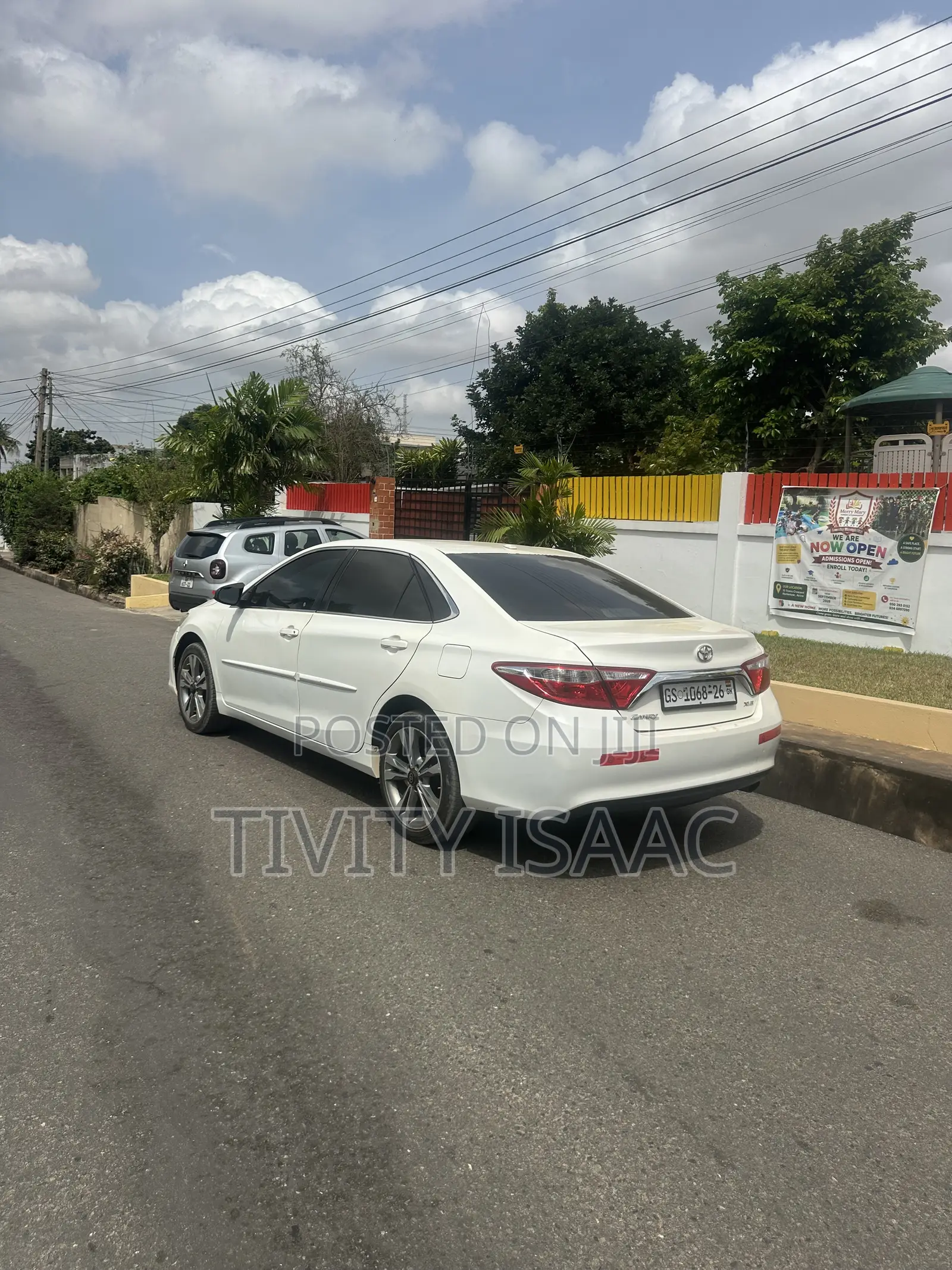Toyota Camry XLE 4dr Sedan (2.5L 4cyl 6A) 2016 White
