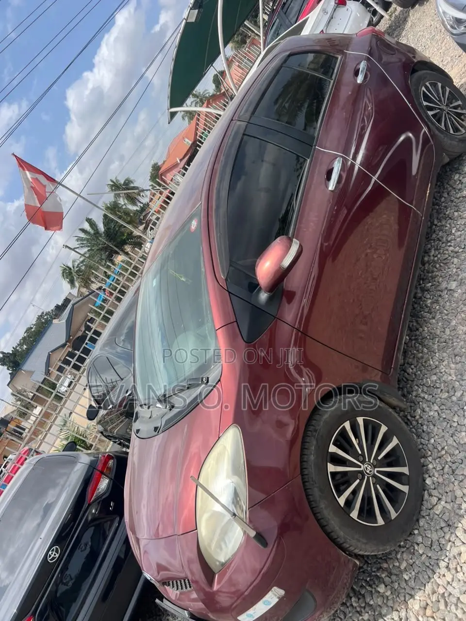 Toyota Vitz 1.3 AWD 3dr 2010 Brown