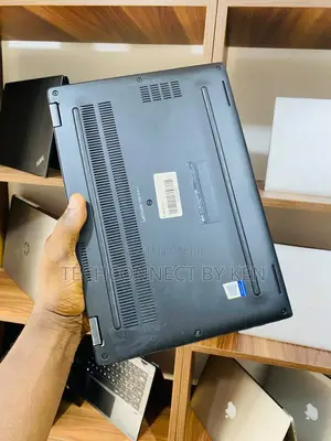 Laptop Dell Latitude 7390 2-in-1 16GB Intel Core i7 SSD 256GB