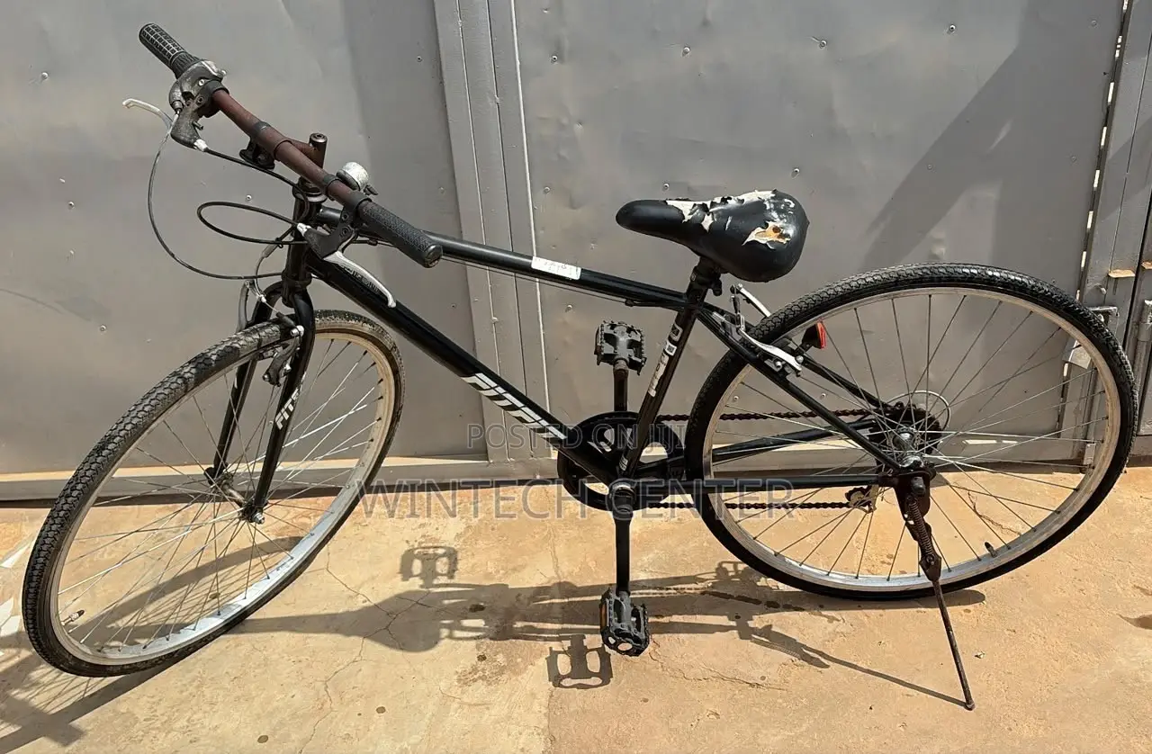 Black “FIT” Hybrid Bicycle