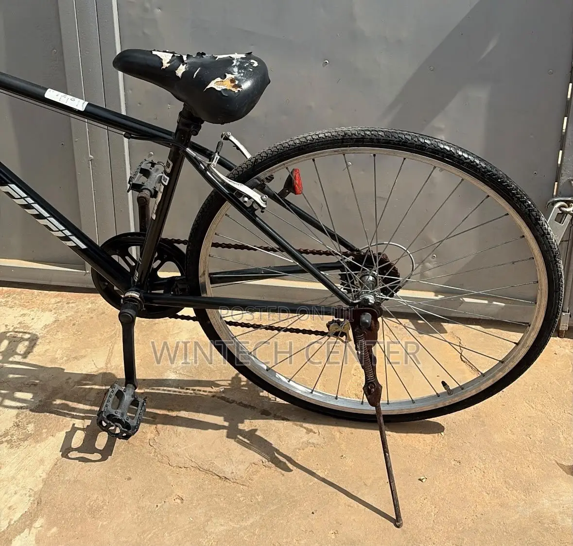 Black “FIT” Hybrid Bicycle