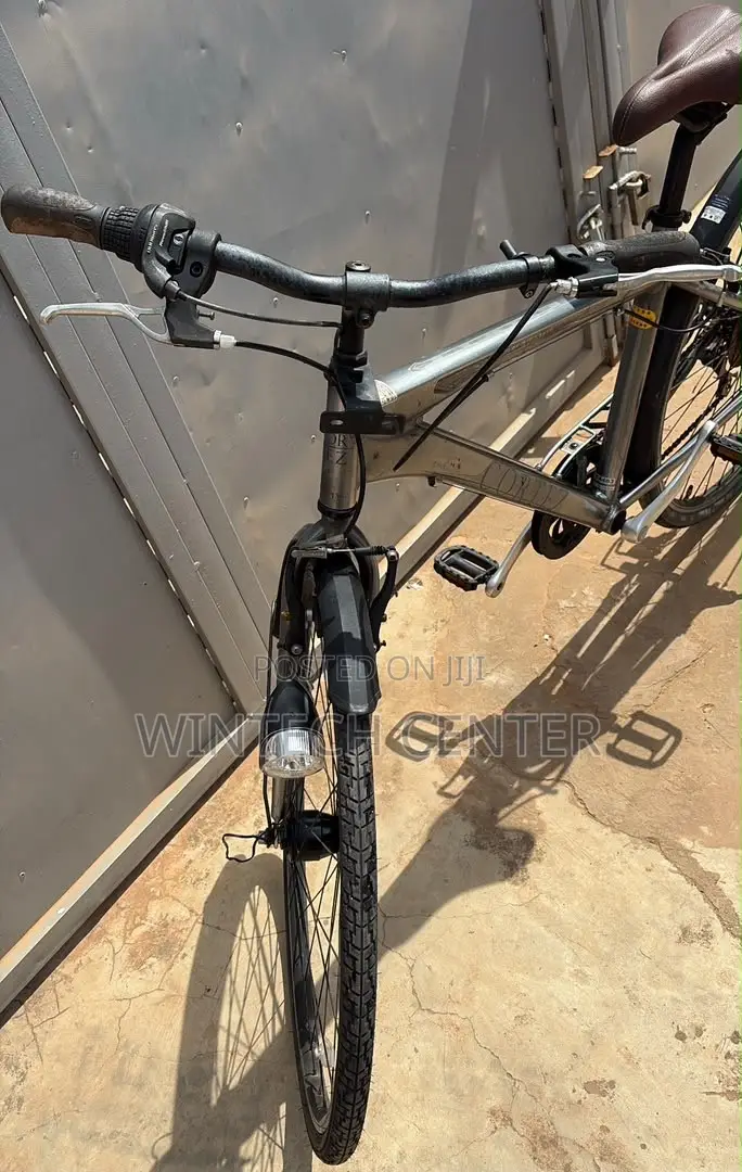 Black “FIT” Hybrid Bicycle