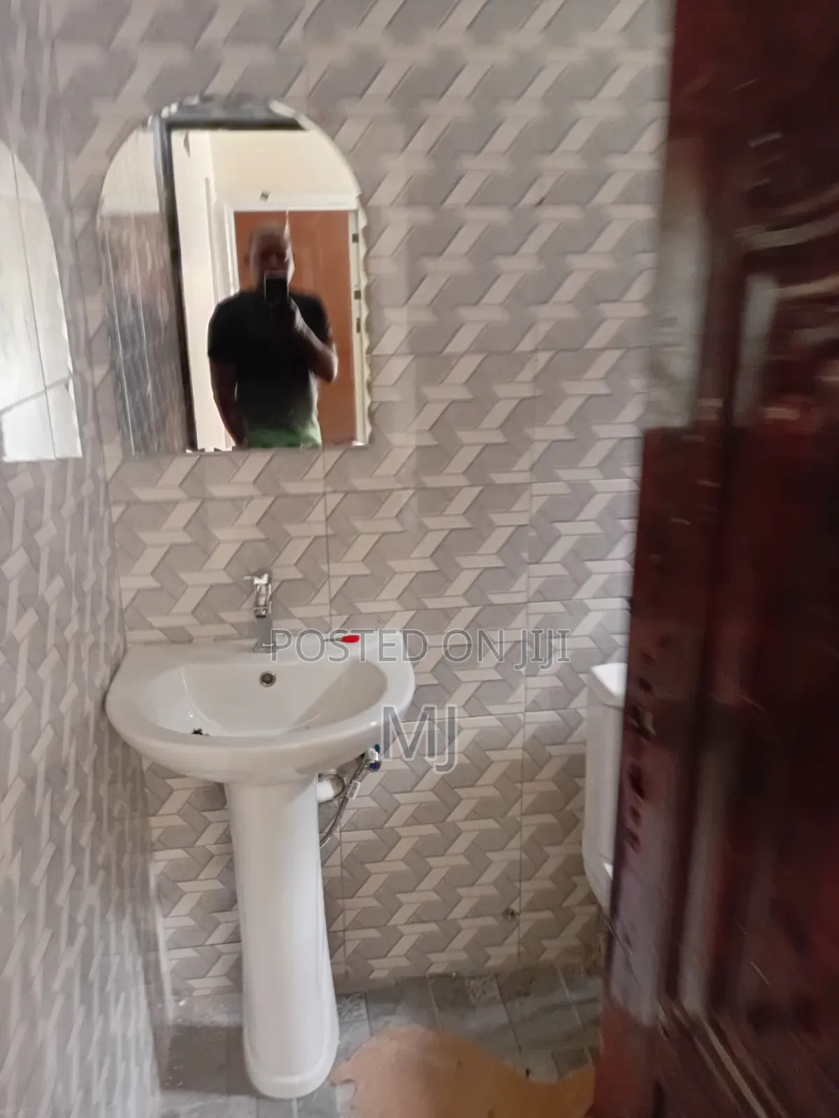 1bdrm Apartment in Lashibi for rent