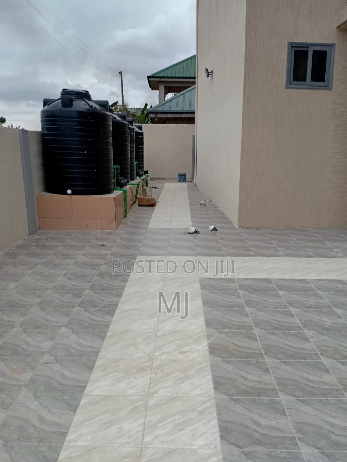 1bdrm Apartment in Lashibi for rent