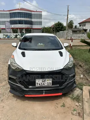 Hyundai Elantra 2011 White