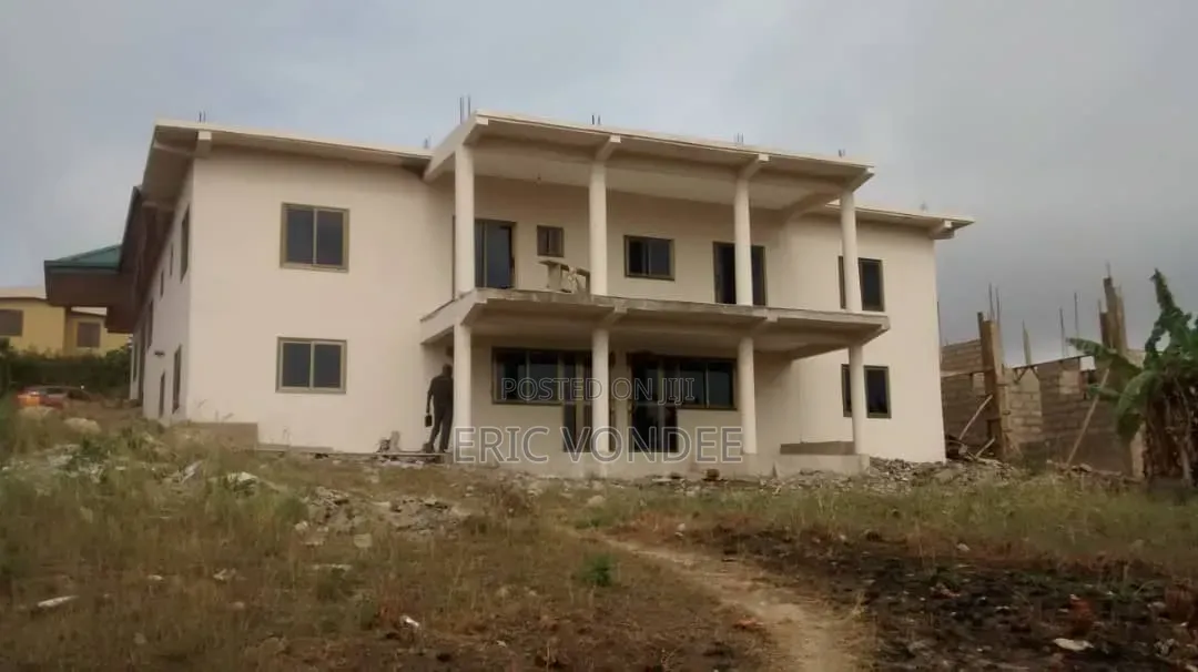 13bdrm Mansion in Unified Pentecost, Zero for sale