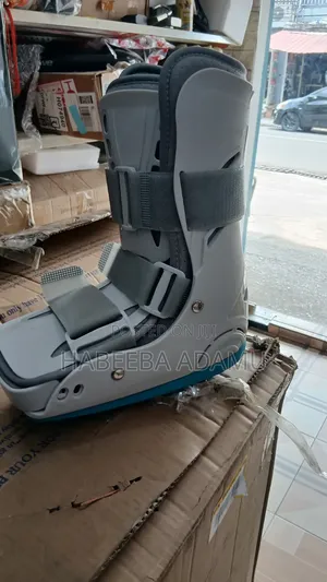 Air Cast Boots