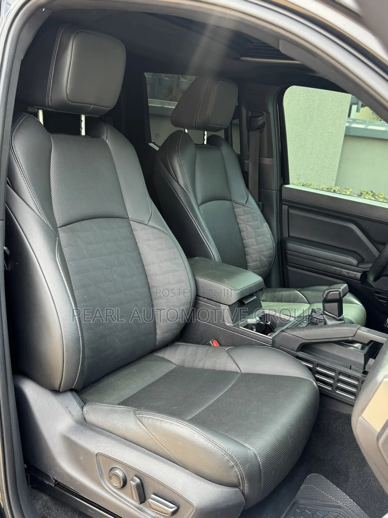 Toyota Tacoma 2024 Black